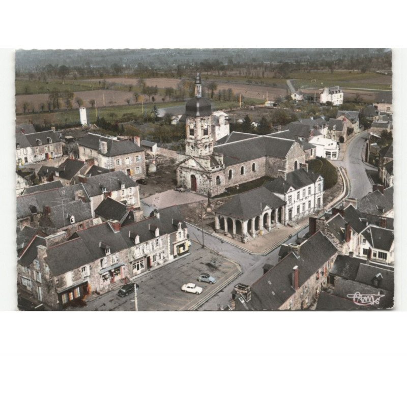 PLEINE-FOUGERES: la place vue aérienne 10X15 - très bon état
