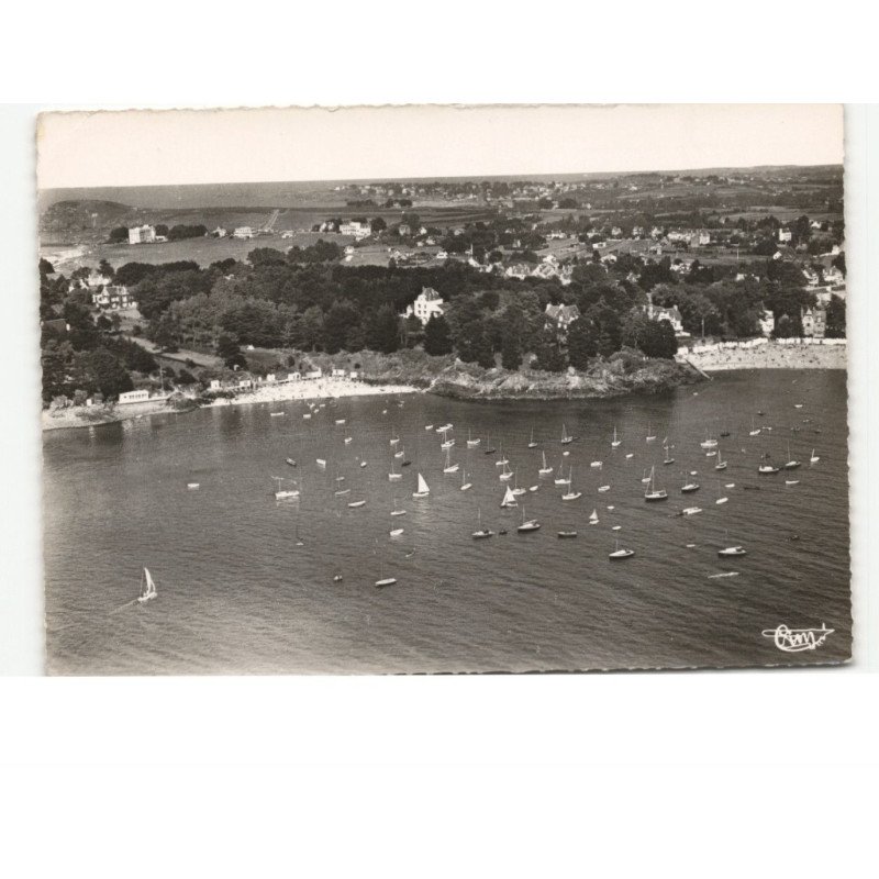 SAINT-BRIAC-sur-MER: vue générale de la chapelle vue aérienne 10X15 - très bon état