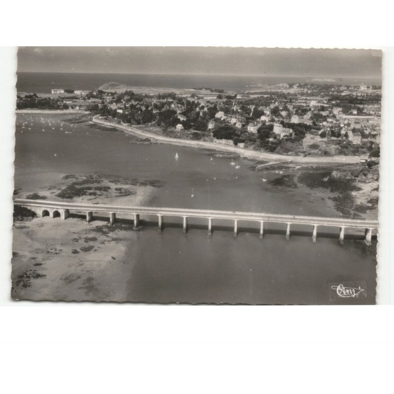 SAINT-BRIAC-sur-MER: le pont du frémur et vue d'ensemble des villas vue aérienne 10X15 - très bon état