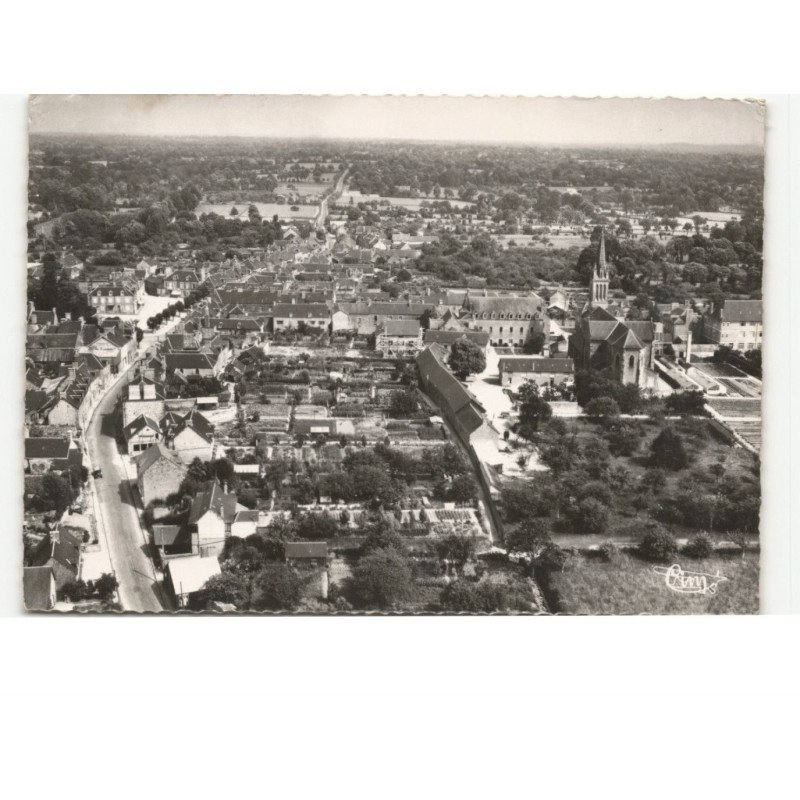 SAINT-GEORGES-de-REINTEMBAULT: vue générale vue aérienne 10X15 - très bon état