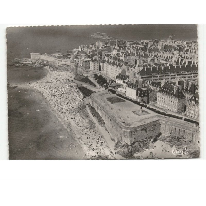 SAINT-MALO: la plage et les remparts vue aérienne 10X15 - état