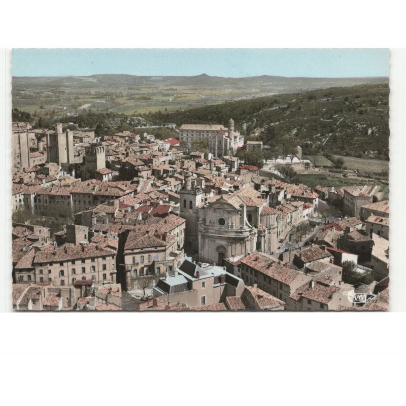 UZES: premier duché de france vue aérienne 10x15 - très bon état