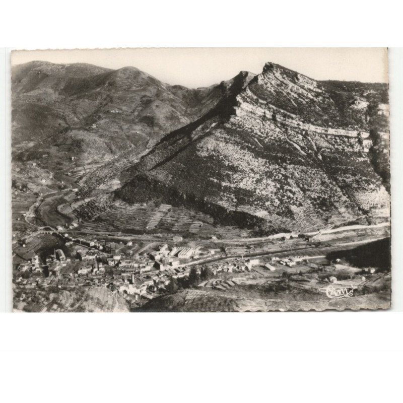 SUMENE: vue panoramique, au 1er plan, rang de bannes vue aérienne 10x15 - très bon état