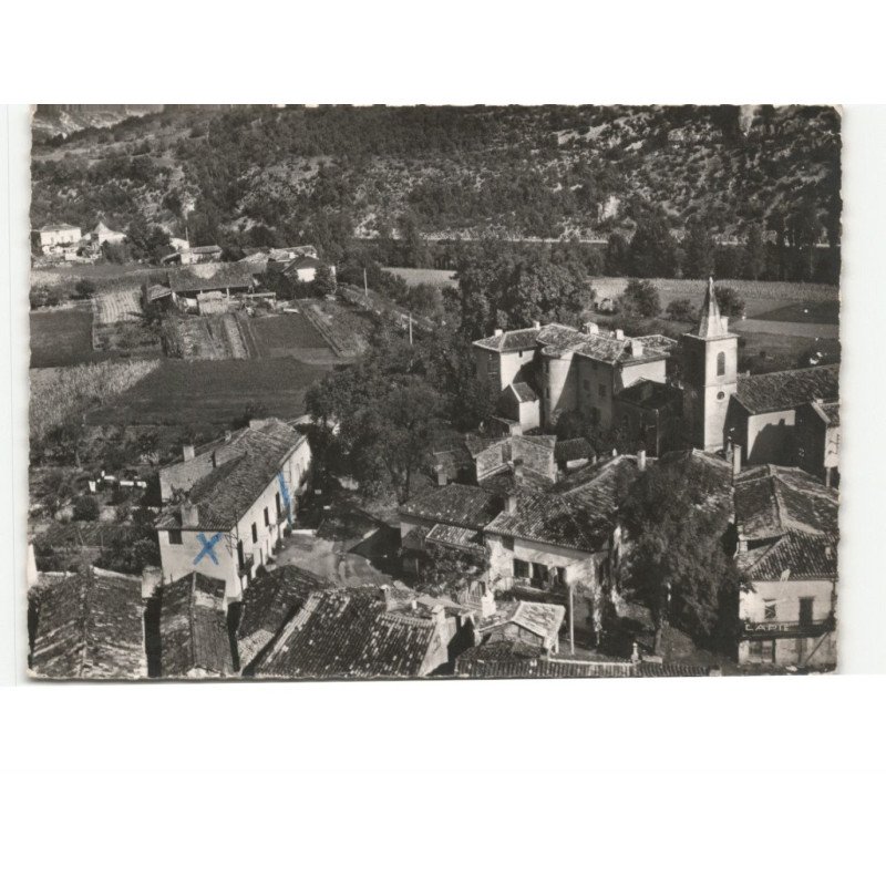 CAZALS: quartier de l'église vue aérienne 10x15 - très bon état