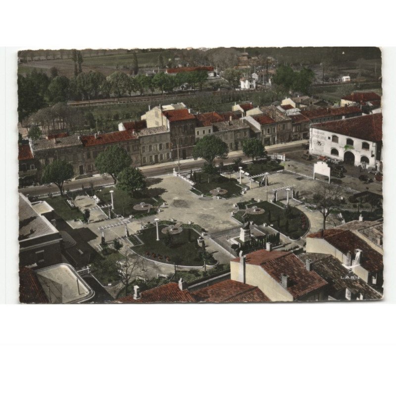 VILLEFRANCHE-de-LAURAGAIS: le jardin public - état