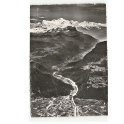 CLUSES: vue générale sur la vallée de l'arve, au fond, le mont-blanc vue aérienne 10x15 - très bon état