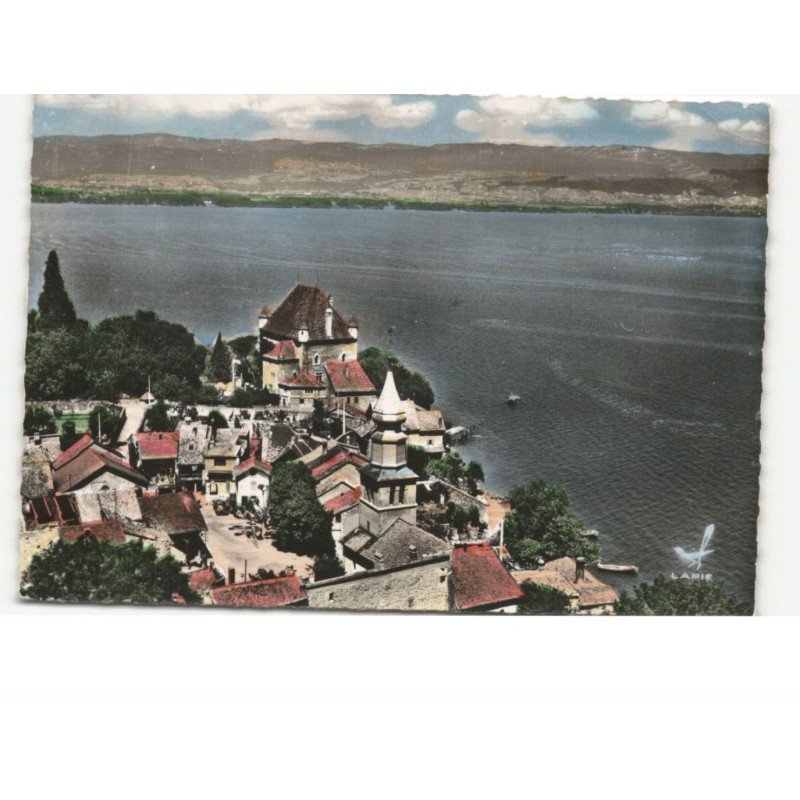YVOIRE: la place de l'église, le lac et la côte suisse vue aérienne 10x15 - état