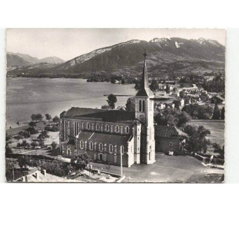 SEVRIER: l'église vue aérienne 10x15 - très bon état