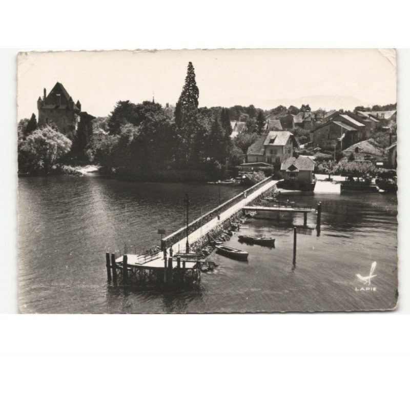 YVOIRE: le port et l'hôtel vue aérienne 10x15 - état