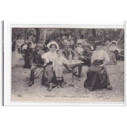 SURESNES : la belle cycliste les jardins - tres bon etat