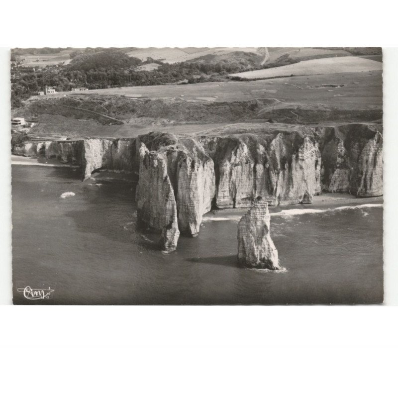 ETRETAT: le golf et l'aiguille vue aérienne 10x15 - très bon état