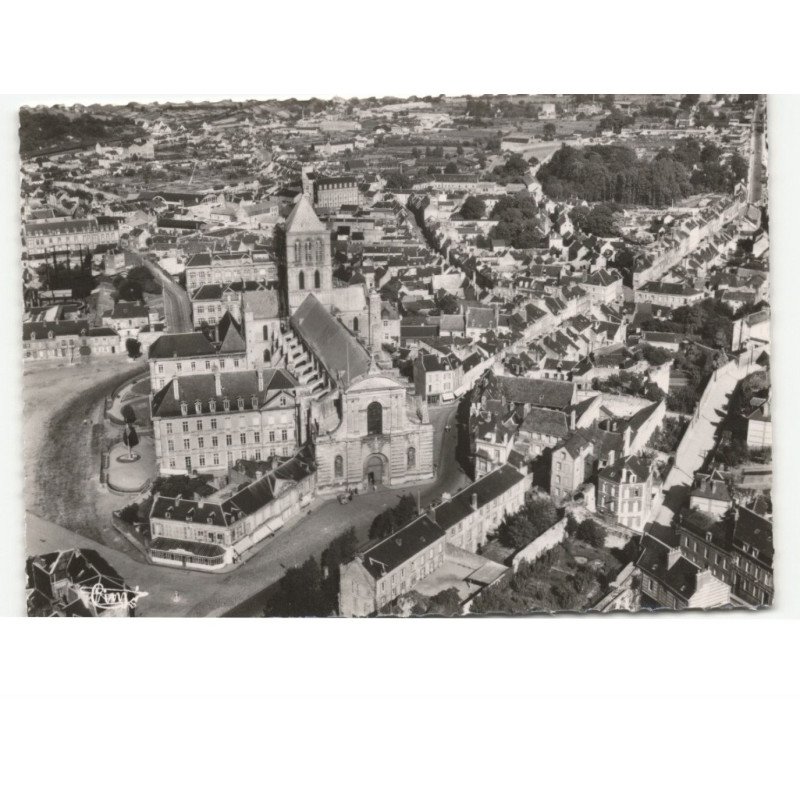 FECAMP: l'abbaye vue aérienne 10x15 - très bon état