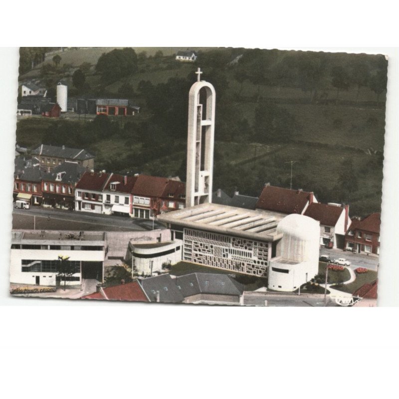 FOUCARMONT: l'église vue aérienne 10x15 - très bon état