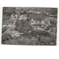 FORGES-les-EAUX: la rue des eaux minérales et le casino vue aérienne 10x15 - très bon état
