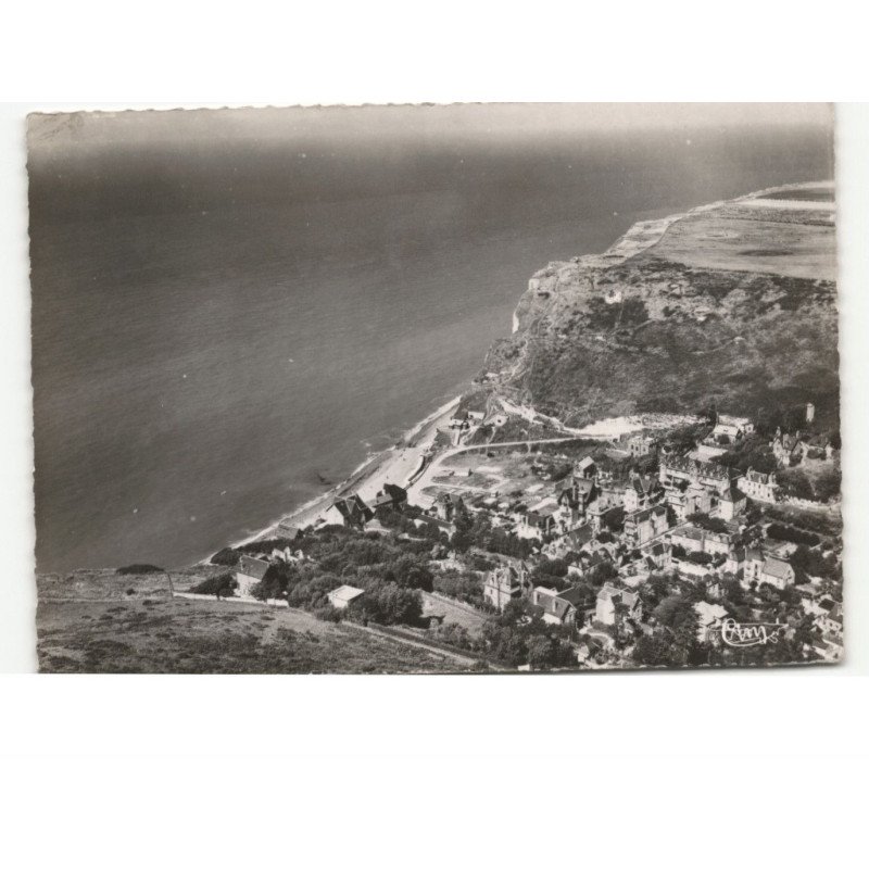 LES PETITES-DALLES: vue aérienne 10x15 - très bon état