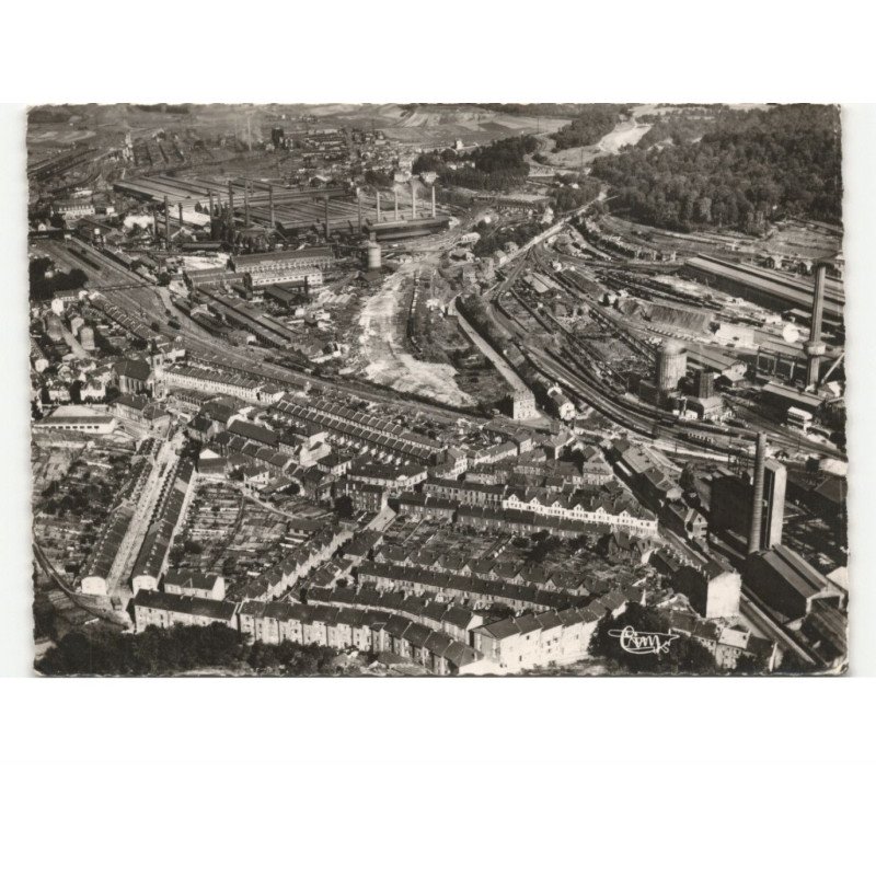 LONGWY: gouraincourt avec usines de la chiers et A. de longwy vue aérienne 10x15 - très bon état