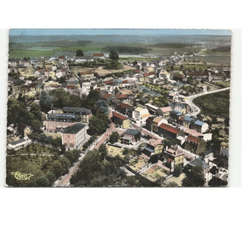MONT-SAINT-MARTIN: vue générale, en 1er plan, l'hôtel-dieu vue aérienne 10x15 - état