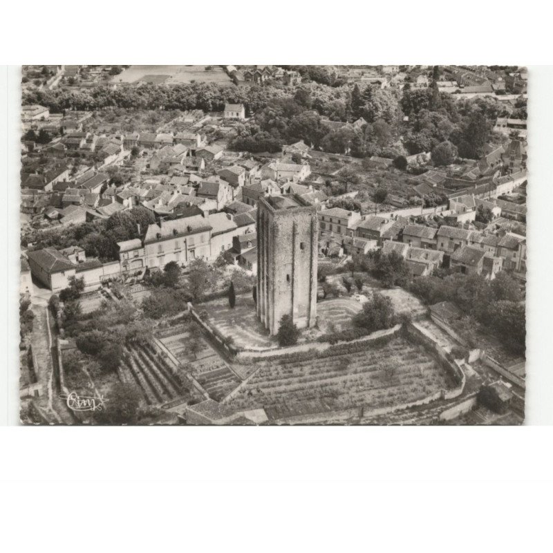 LOUDUN: le donjon de foulques nerra XIIe siècle vue aérienne 10x15 - très bon état
