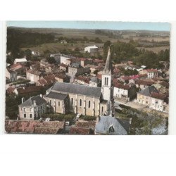 NIEUIL-L'ESPOIR: l'église au centre du bourg vue aérienne 10x15 - très bon état