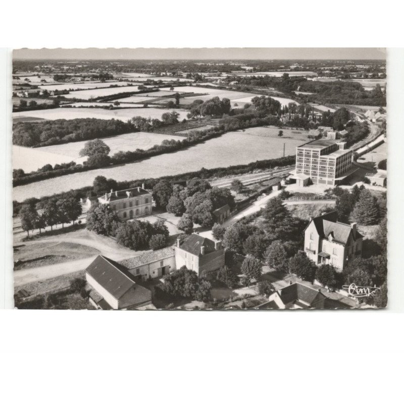 CIVRAY: quartier de la gare vue aérienne 10x15 - très bon état