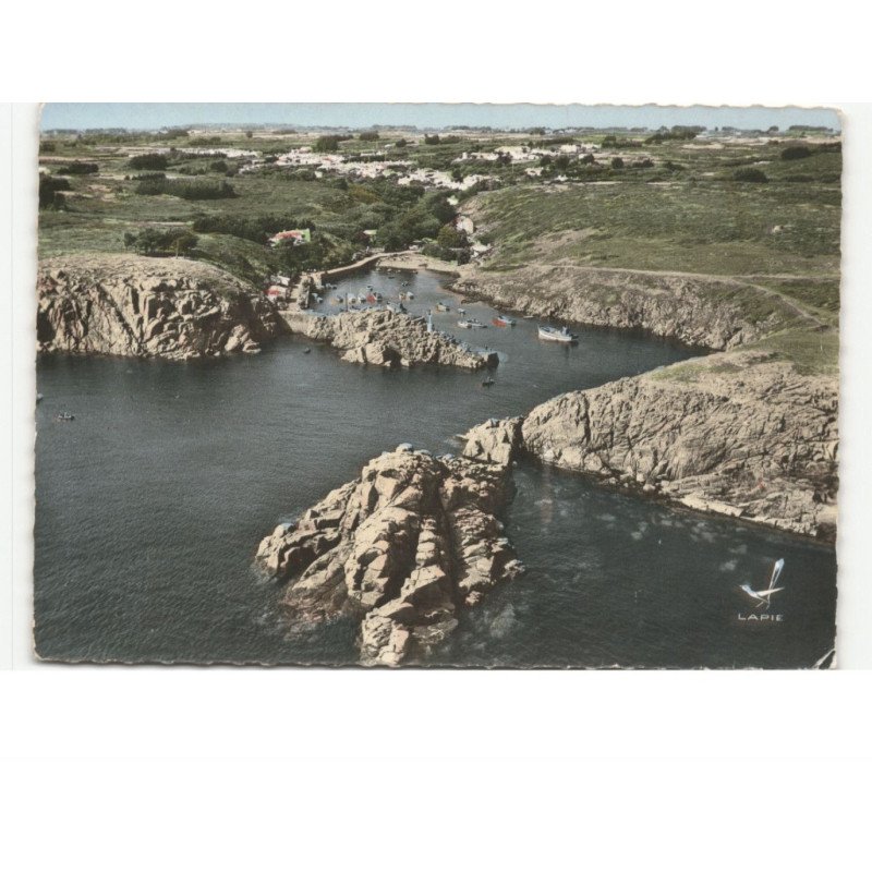 L'ILE D'YEU: l'entrée du port de la meule vue aérienne 10x15 - très bon état