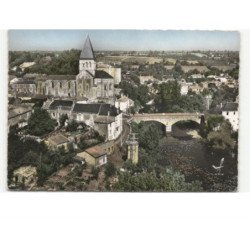 MAREUIL SUR LE LAY: l'église et le pont sur le lay vue aérienne 10x15 - très bon état
