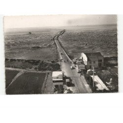VENDEE: le relais et passage du gois, côté continent vue aérienne 10x15 - très bon état