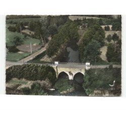 SAINT-GEORGES-de-MONTAIGU: le pont sur la petite maine vue aérienne 10x15 - très bon état