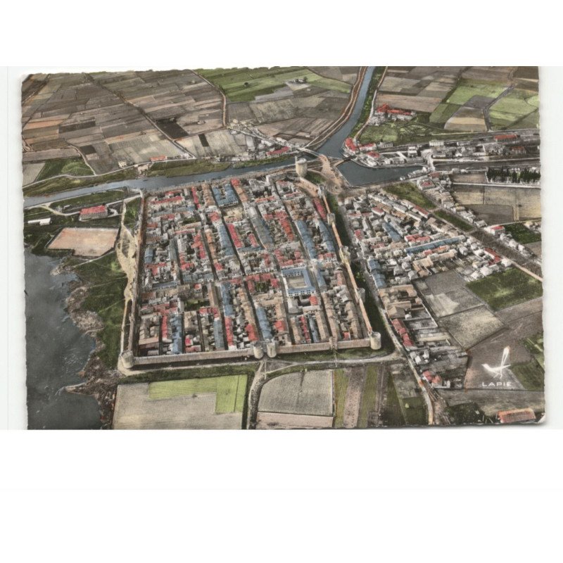 AIGUES-MORTES: vue générale vue aérienne 10x15 - très bon état