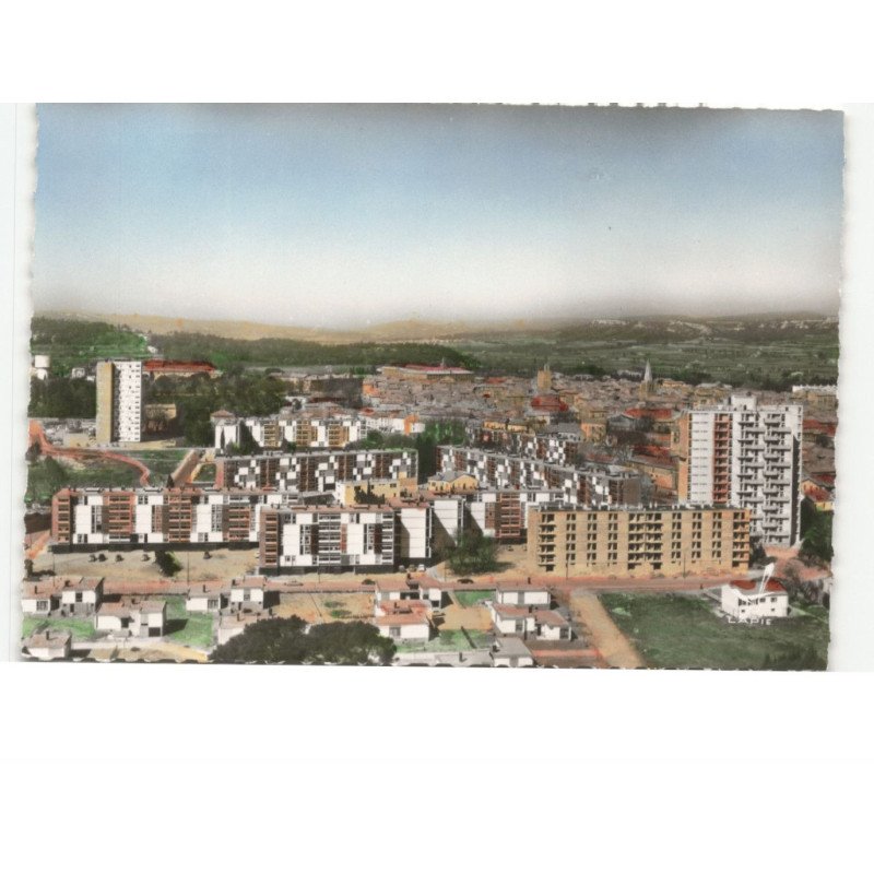 BAGNOLS-sur-CEZE: vue générale vue aérienne 10x15 - très bon état