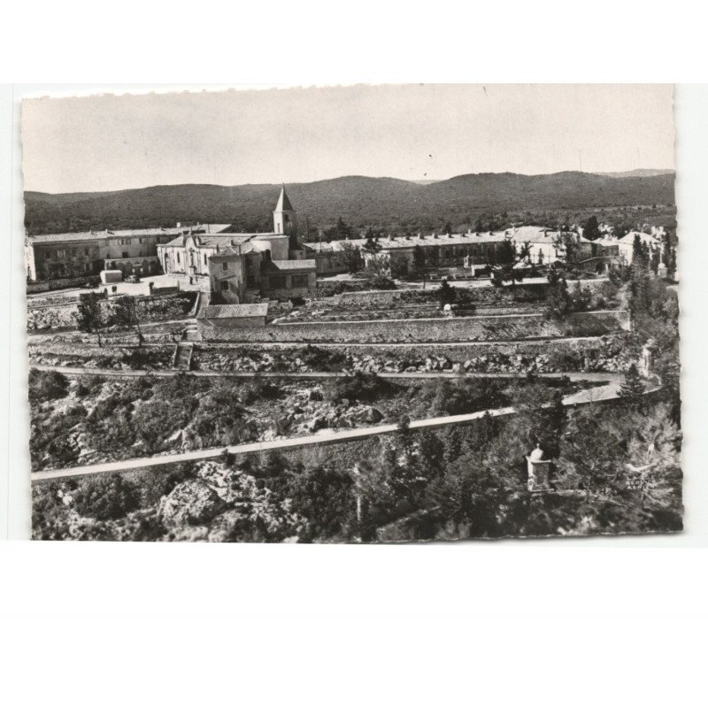 ROCHEFORT-du-GARD: N.D. de rochefort, sanctuaire datant de charlemagne 798 vue aérienne 10x15 - très bon état