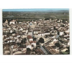 GALLARGUES-le-MONTUEUX: la place et la promenade vue aérienne 10x15 - très bon état
