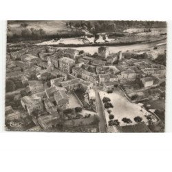 MOUSSAC: au 1er plan, le champ de foire vue aérienne 10x15 - très bon état