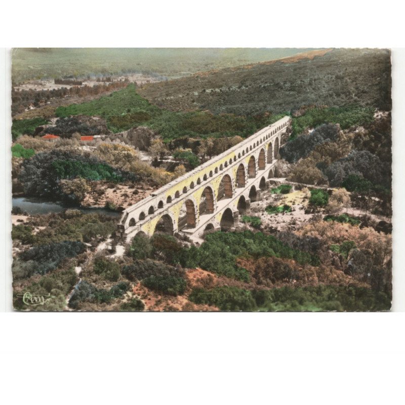 GARD: pont du gard vue aérienne 10x15 - état