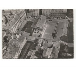 NIMES: la maison carrée vue aérienne 10x15 - très bon état