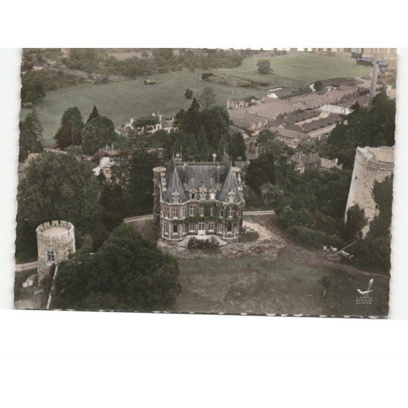 LILLEBONNE: le château langer et vestiges de l'ancien château tour crénelée du XIIIe vue aérienne 10x15 - très bon état
