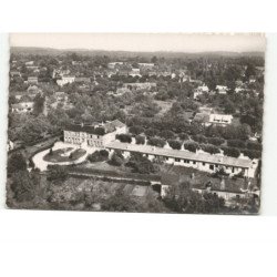 LA LONDE: la mairie les écoles et vue d'ensemble vue aérienne 10x15 - très bon état