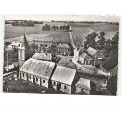 LA POTERIE: place de l'église vue aérienne 10x15 - très bon état
