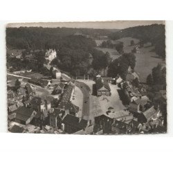 PAVILLY: place du marché et le château vue aérienne 10x15 - très bon état