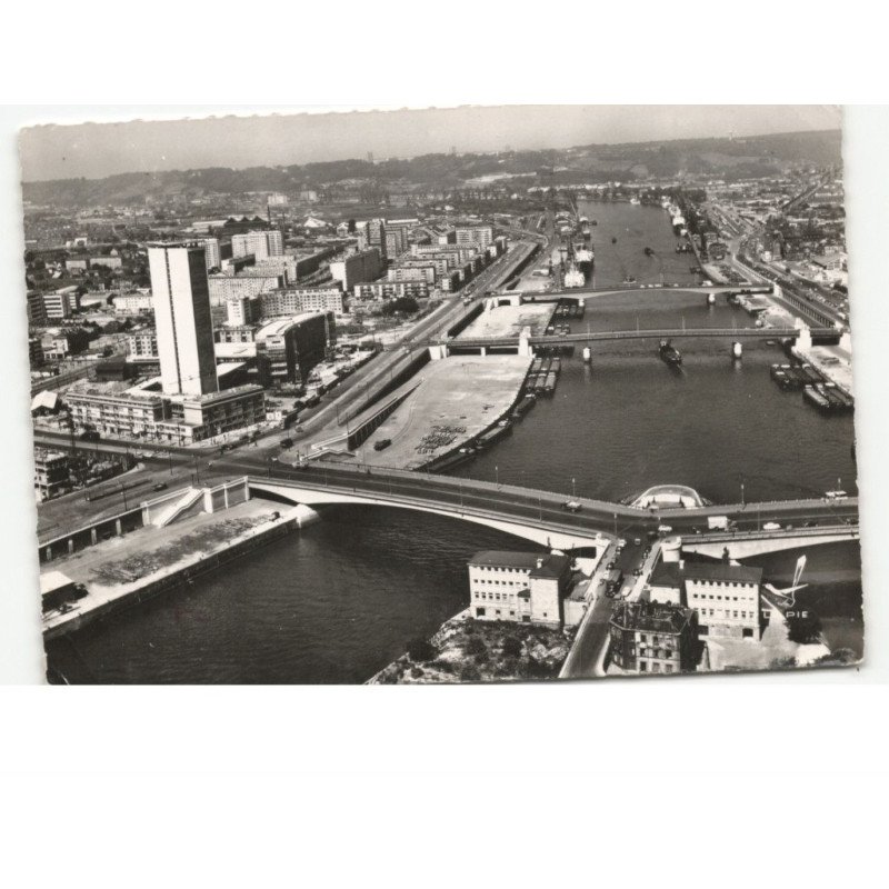 ROUEN: les ponts la tour des archives et vue sur la rive gauche vue aérienne 10x15 - état