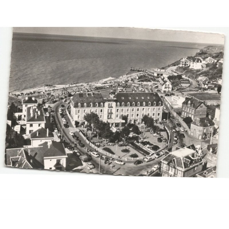 VEULES-les-ROSES: le grand hôtel des bains de la plage vue aérienne 10x15 - état
