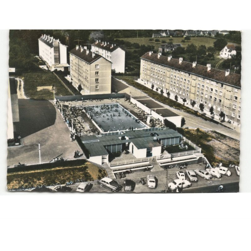 YVETOT: la piscine vue aérienne 10x15 - très bon état
