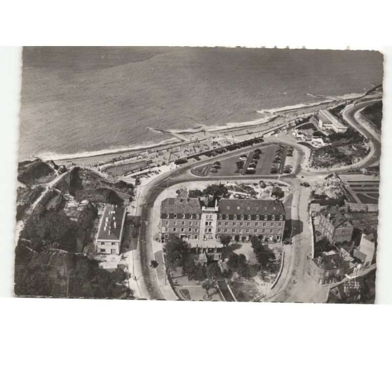 VEULES-les-ROSES: le grand hôtel des bains et la plage vue aérienne 10x15 - très bon état