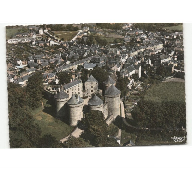 LASSAY: le château les barbacanes vue aérienne 10x15 - très bon état
