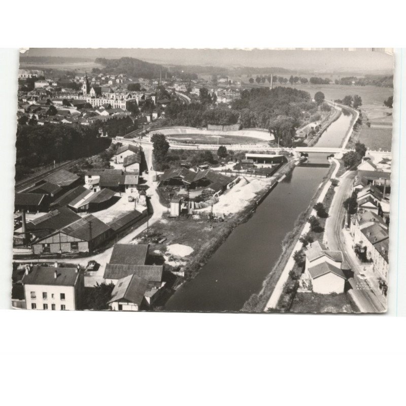 COMMERCY: le pont du canal et le vélodrome vue aérienne 10x15 - état
