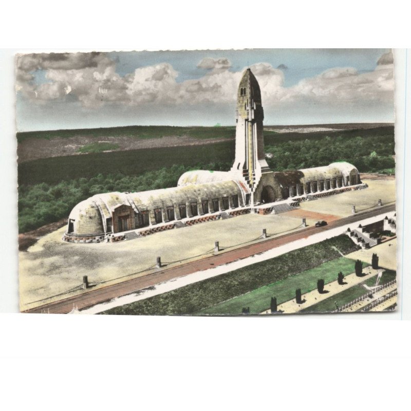 VERDUN: l'ossuaire de douaumont vue aérienne 10x15 - très bon état