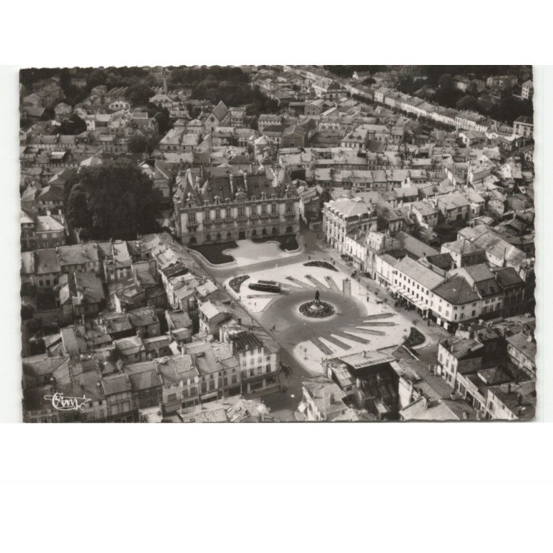 BAR-le-DUC: la préfecture et la gare routière vue aérienne 10x15 - très bon état