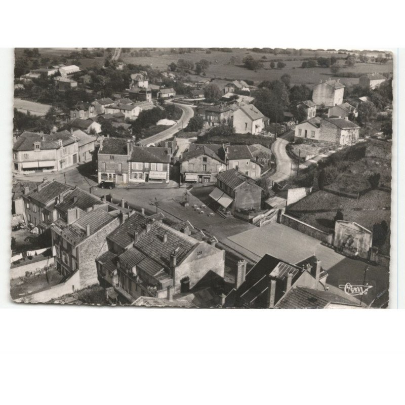 CLERMONT-en-ARGONNE: sur le centre de la ville vue aérienne 10x15 - état