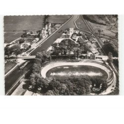 COMMERCY: le vélodrome et le canal vue aérienne 10x15 - très bon état