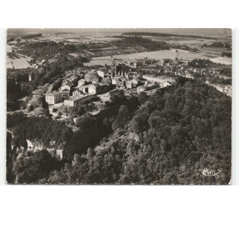 MONTMEDY: ville haute citadelle et remparts vue aérienne 10x15 - très bon état